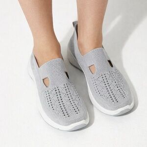 Women’s Lightweight Slip-On Walking Shoes | Breathable Comfort Sneakers | Size 7